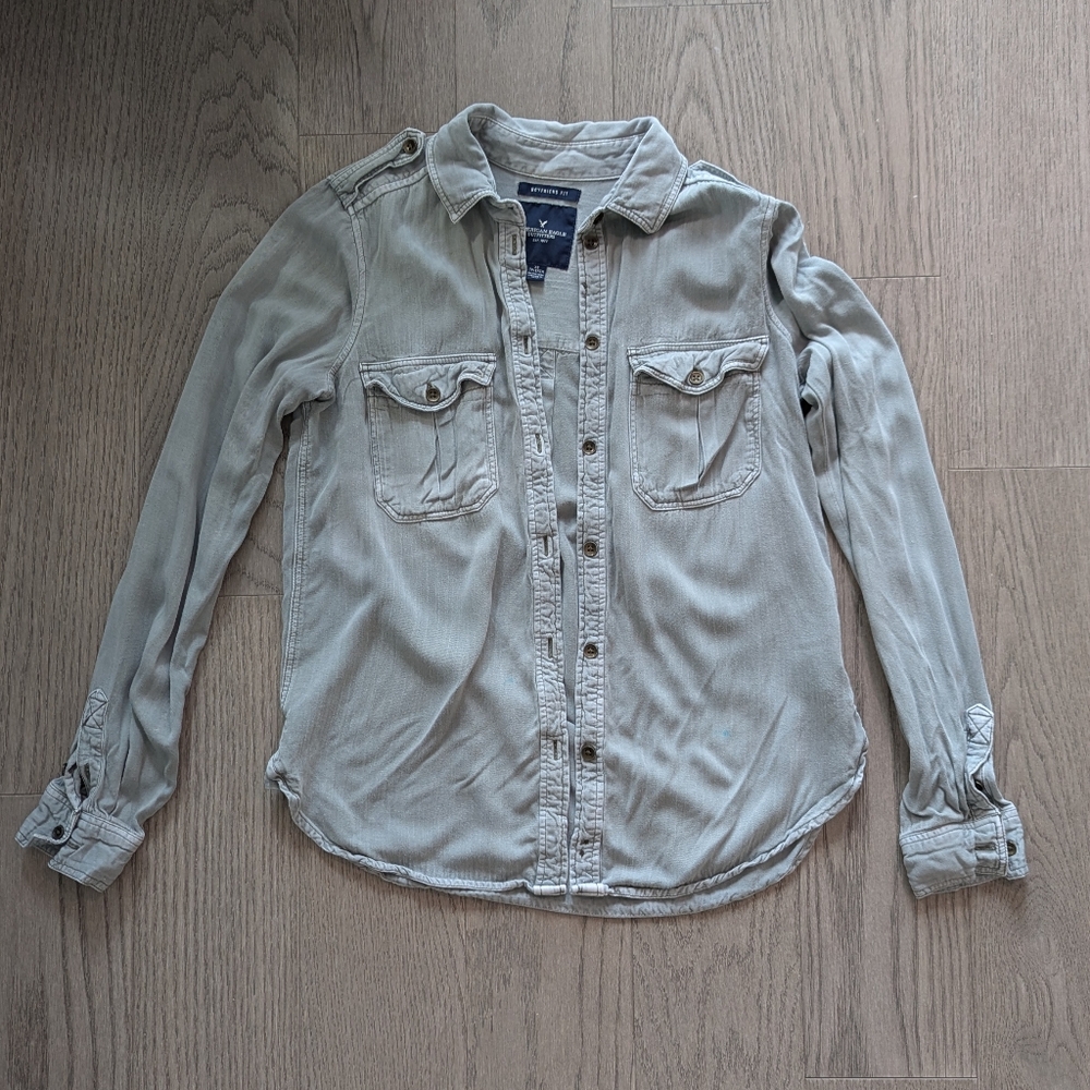 American Eagle Button Up Shirt XS